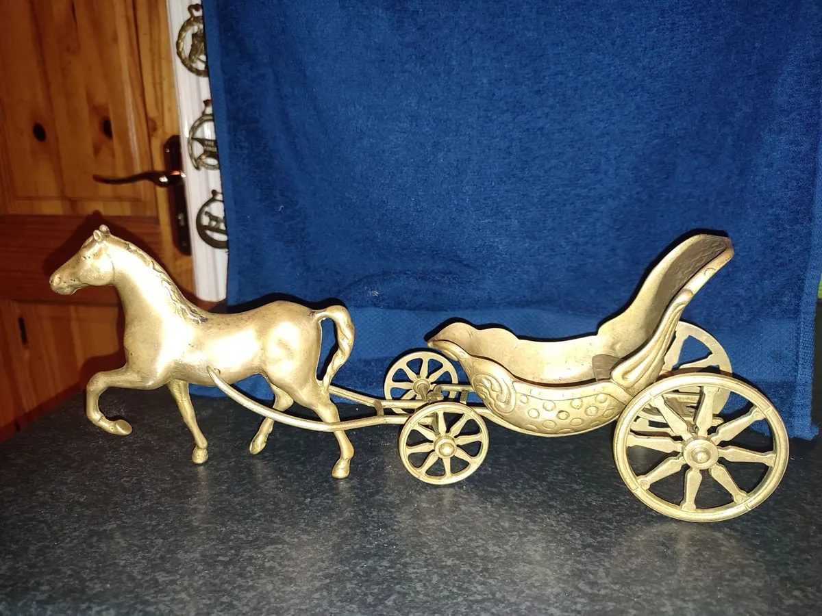 Brass horses & carts x4 - Image 1