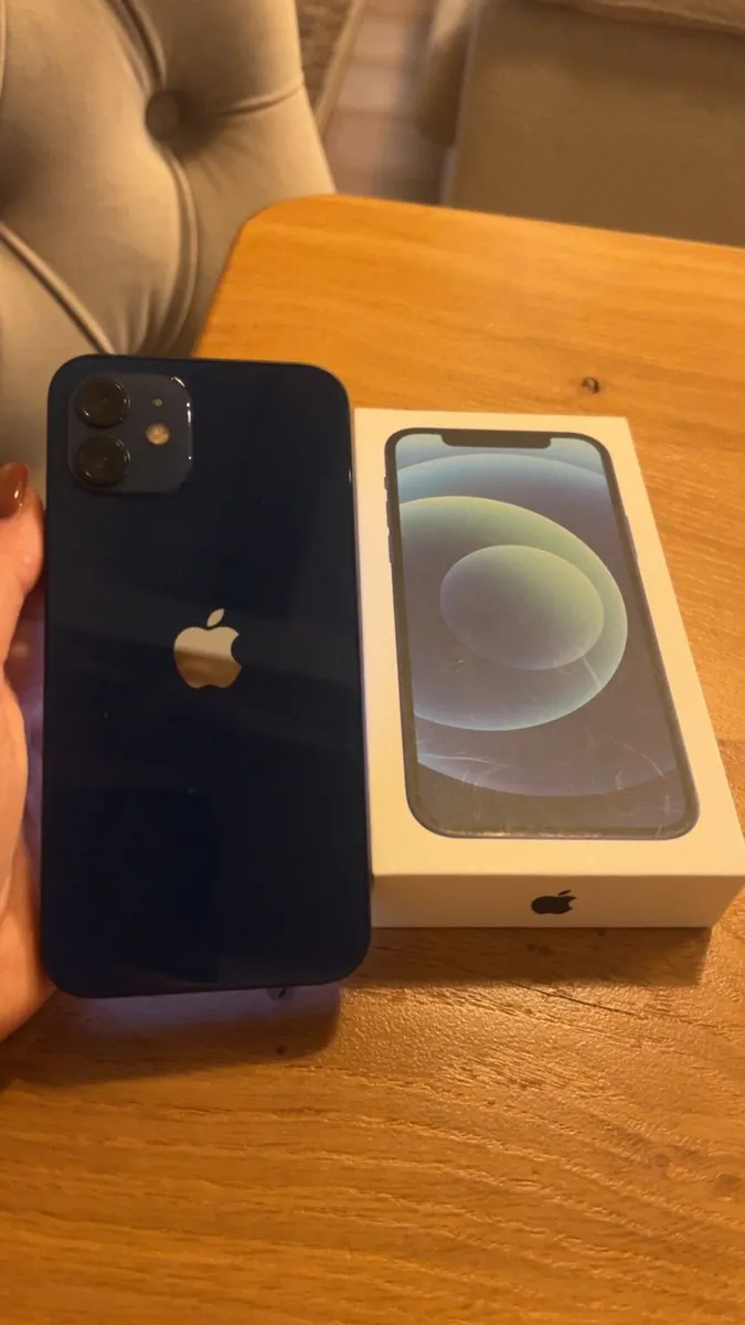 iPhone 12 Midnight blue - Image 4