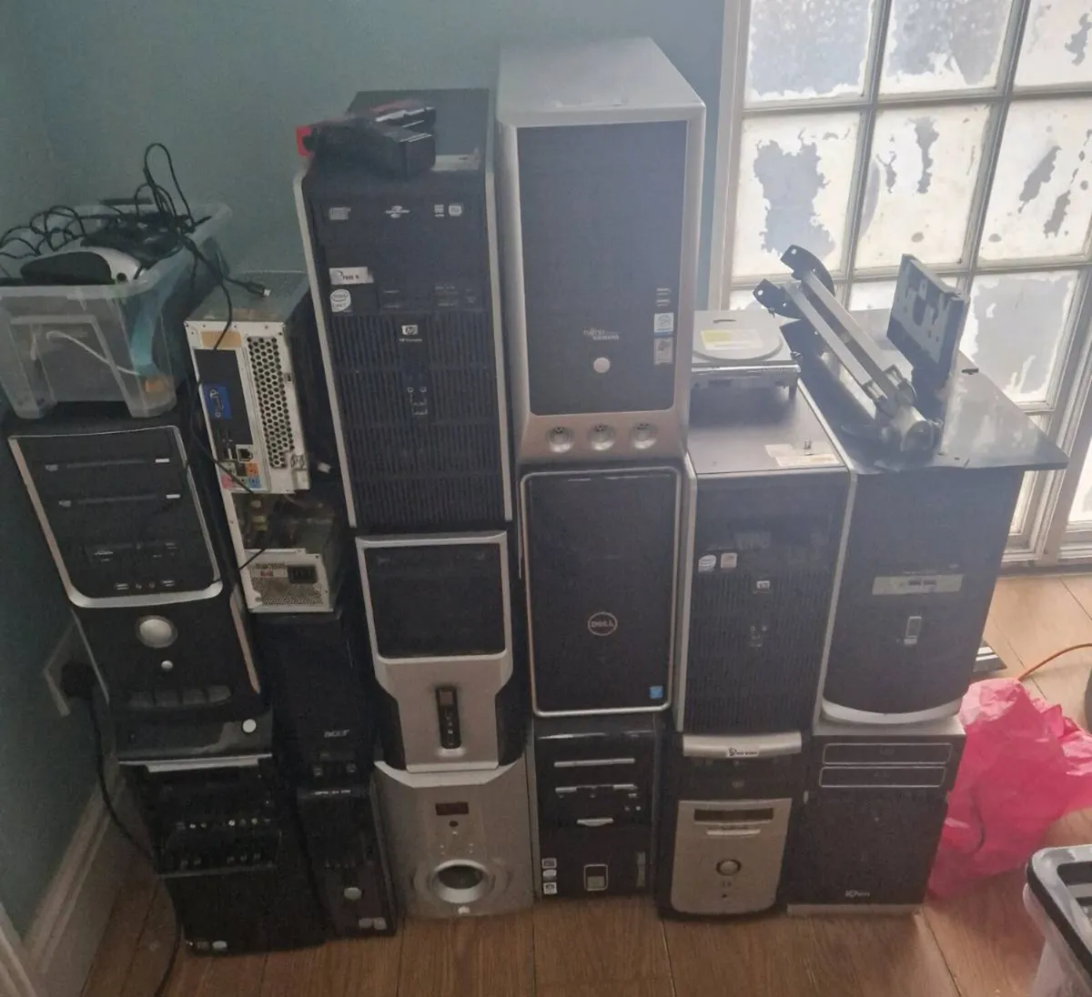 Lot of pc motherboard storege cable - Image 1