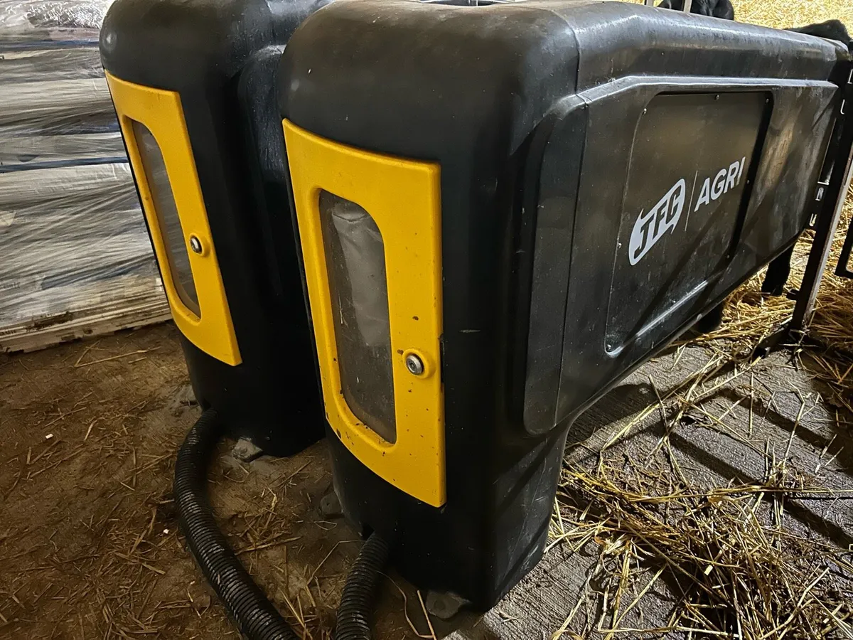 JFC Automatic Feeder - Image 3