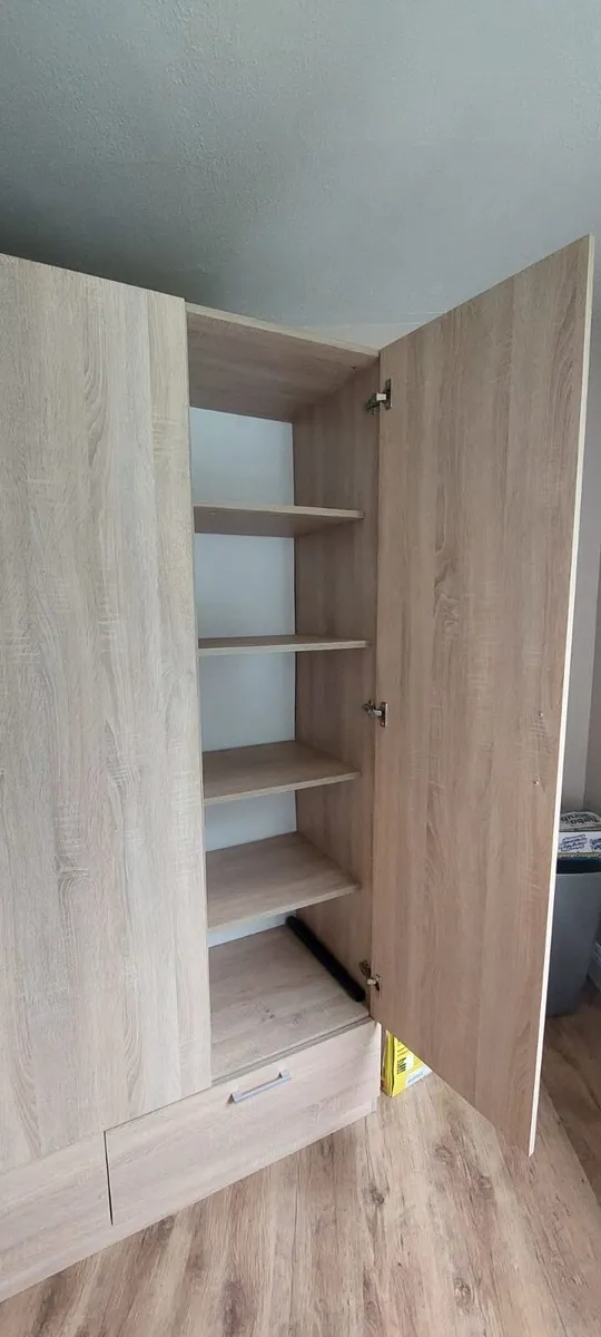 Wardrobe - Image 3