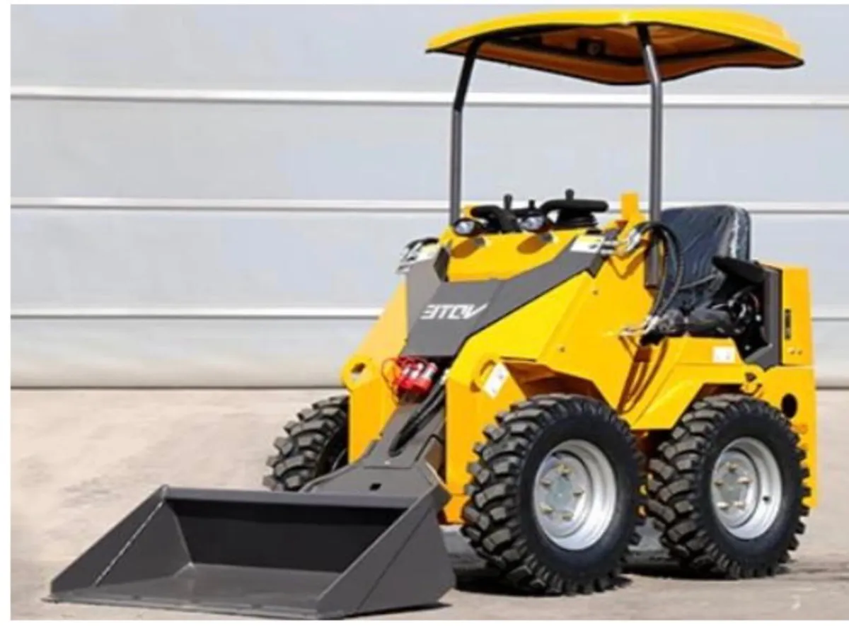 YardMaster YM360 Skidsteer 825kg - Image 1