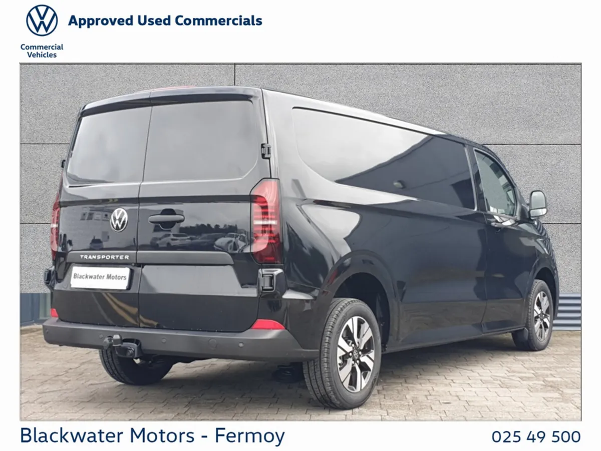 Volkswagen Transporter VAN 2.0TDI 170BHP LONG WHEE - Image 4