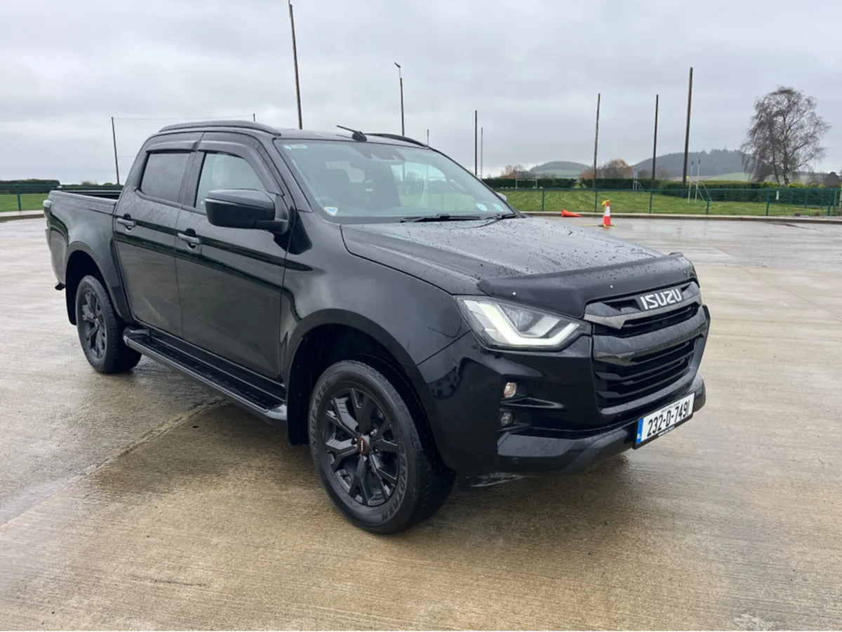 Isuzu D-Max LX DOUBLE CAB 4DR - Image 1