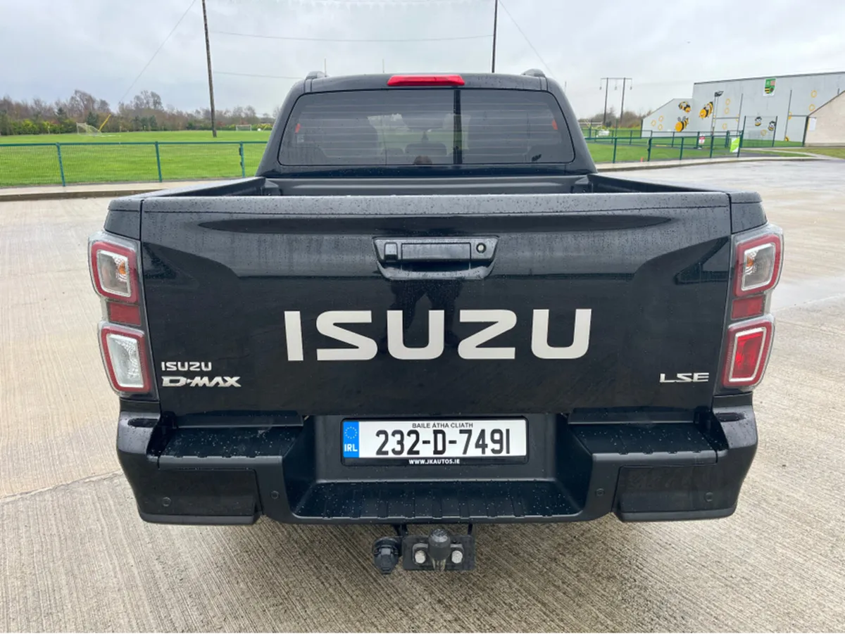 Isuzu D-Max LX DOUBLE CAB 4DR - Image 4