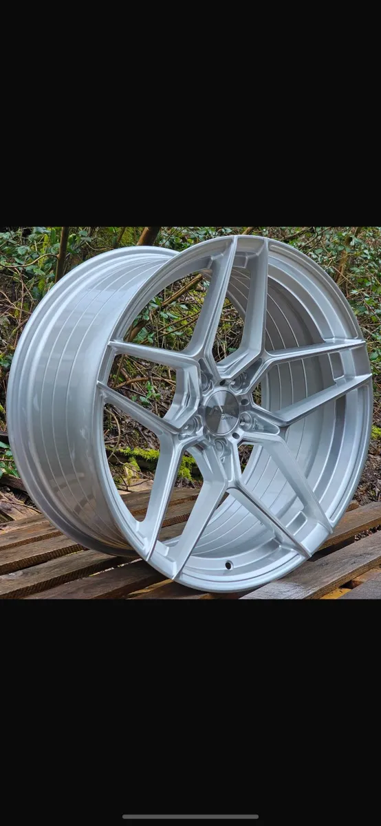 20” 5x120 Ava deep concave silver