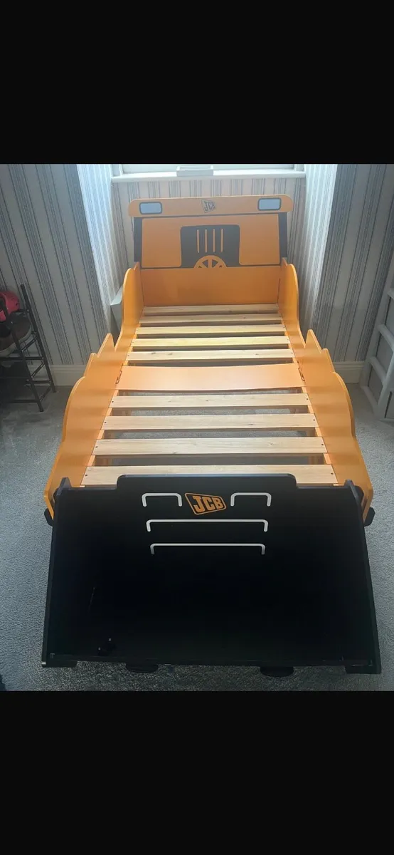 Child’s JCB Bed - Image 2