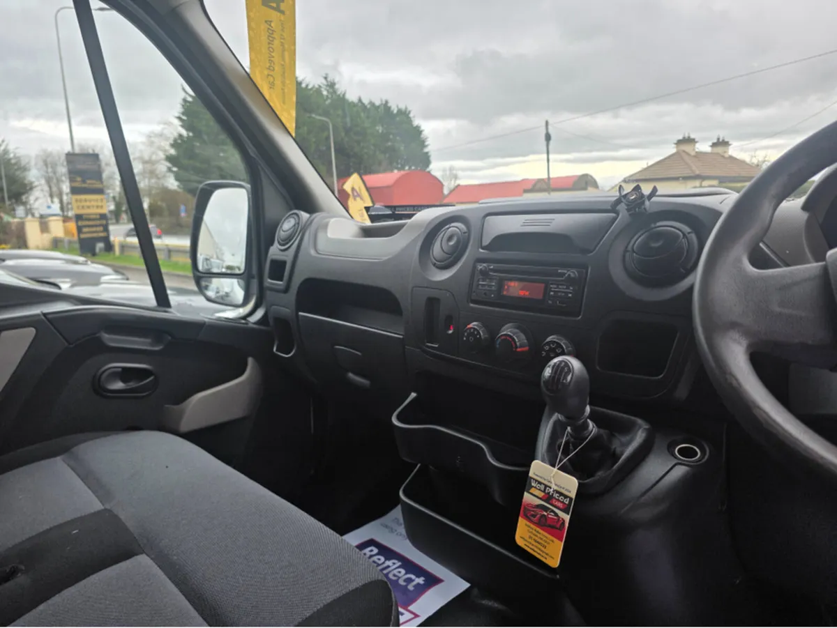 Nissan NV400 L3 H2 FWD 125 CREWCAB 6 SEATS - Image 4