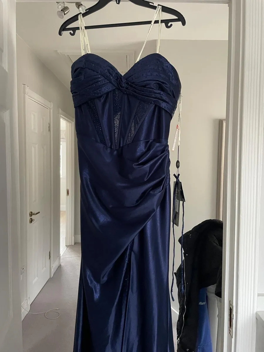 Debs/ TY Ball dress never worn brand new - Image 1