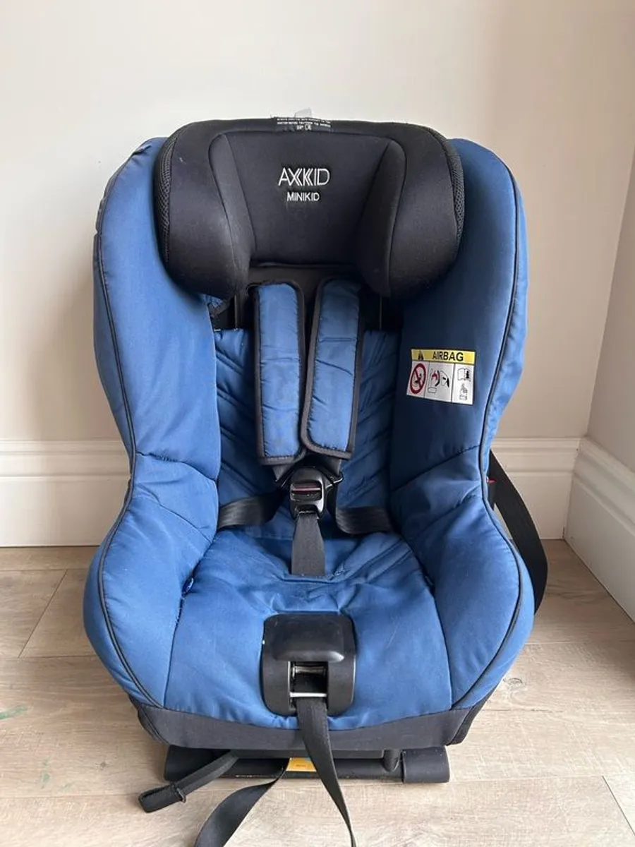 Axkiid Minikid 2.0 Rear facing car seat - Image 4