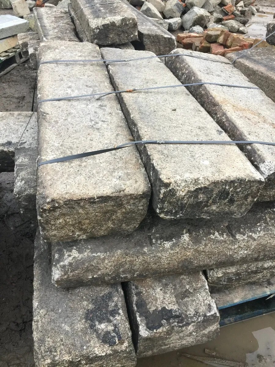 KERBING- Cobbles, HUGE Variety - Image 1