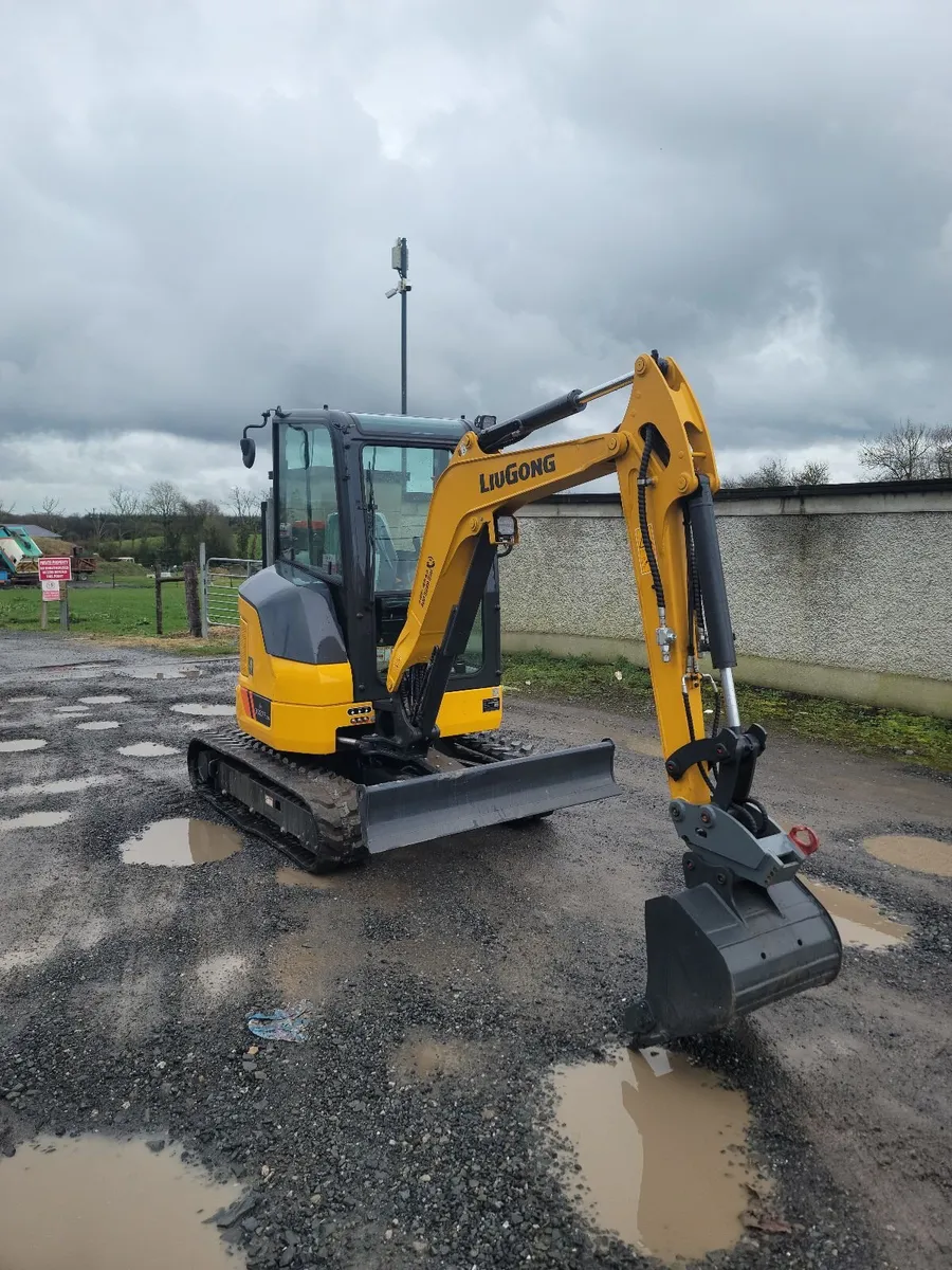 Liugong Digger 9027F ZTS  CHOICE OF 3 - Image 3