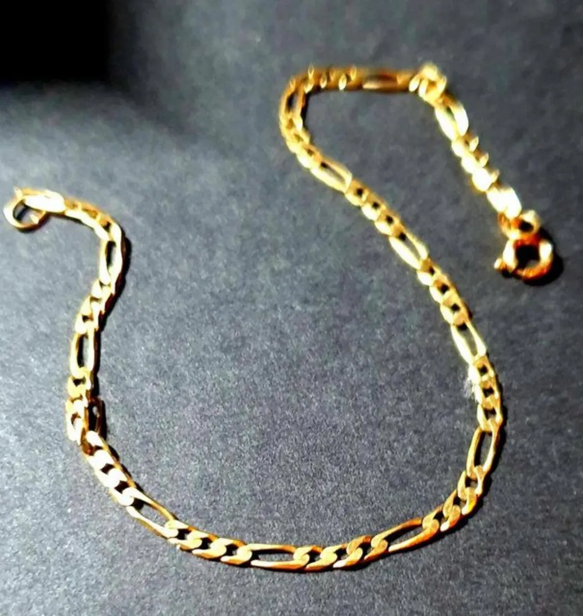 Vintage Hallmarked 9ct Gold Figaro Bracelet - Image 4