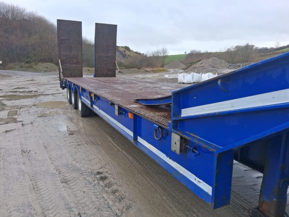 Truck section - 06 Chieftain Low Loader - Image 3