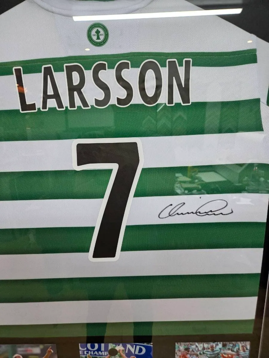 Henrik Larsson Framed Signed 04 Celtic F.C. Shirts - Image 3