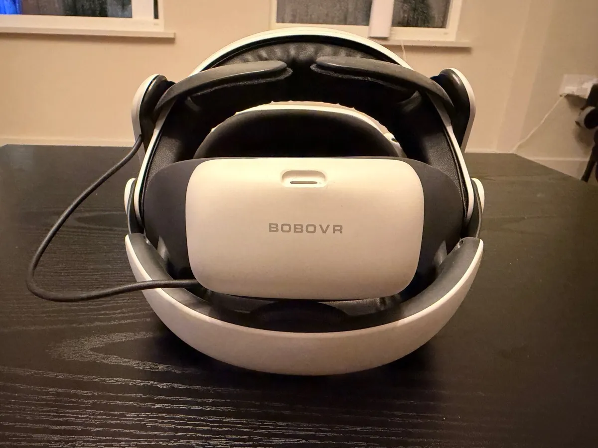 Meta Quest 3 512GB + BoboVR Battery Head Strap - Image 1
