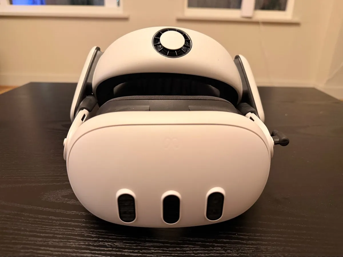 Meta Quest 3 512GB + BoboVR Battery Head Strap - Image 2