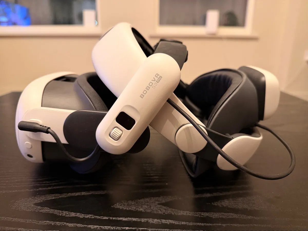 Meta Quest 3 512GB + BoboVR Battery Head Strap - Image 3