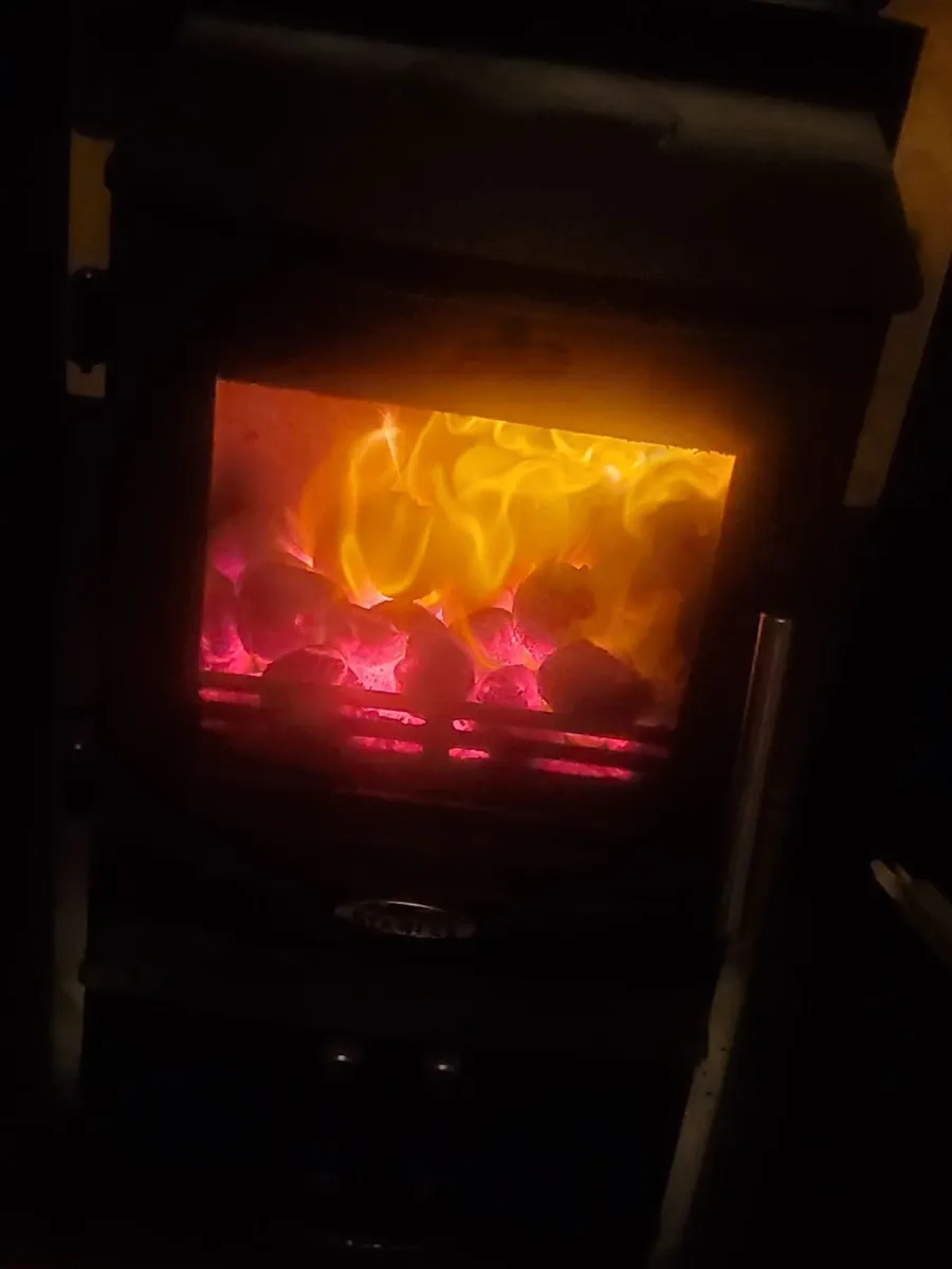 Stanley Solis edge 5kw multifuel stove - Image 3