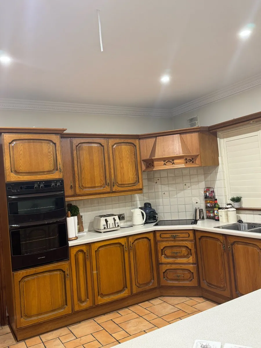 Kitchen Units - Image 1