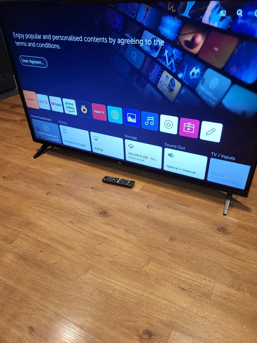 LG 55 4K SMART TV with HDR - Image 1