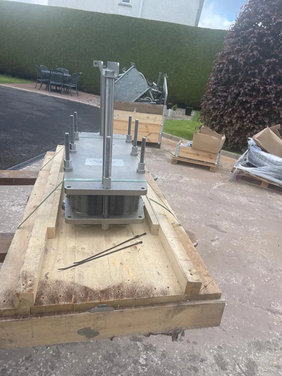 Industrial plate cooler - Image 1