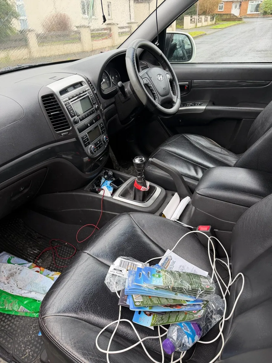 2011 Hyundai Sante fe spare / repair - Image 3