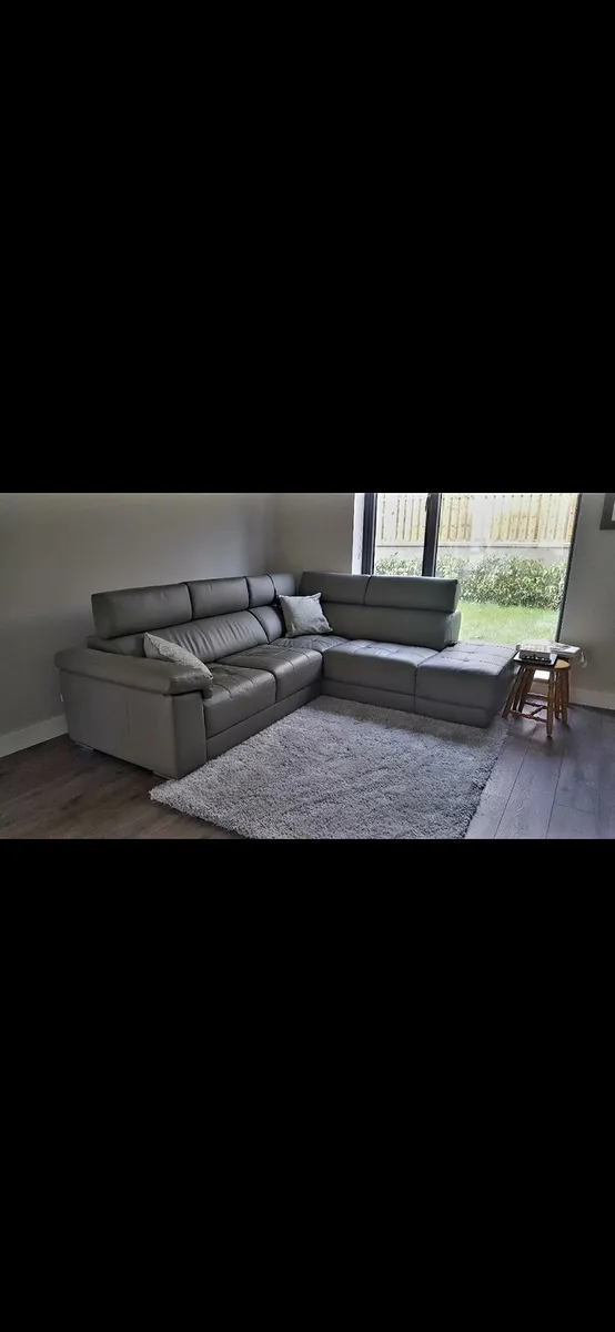 5 Seater Corner Leather Couch - Image 2