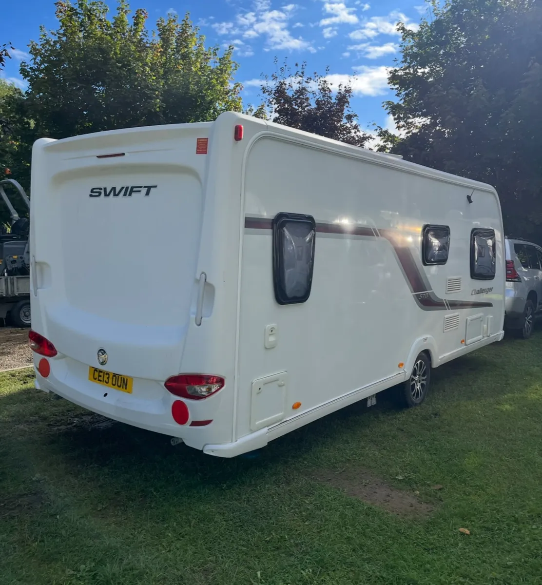 Swift 4 Berth Fixed Bed Caravan For Sale - Image 4