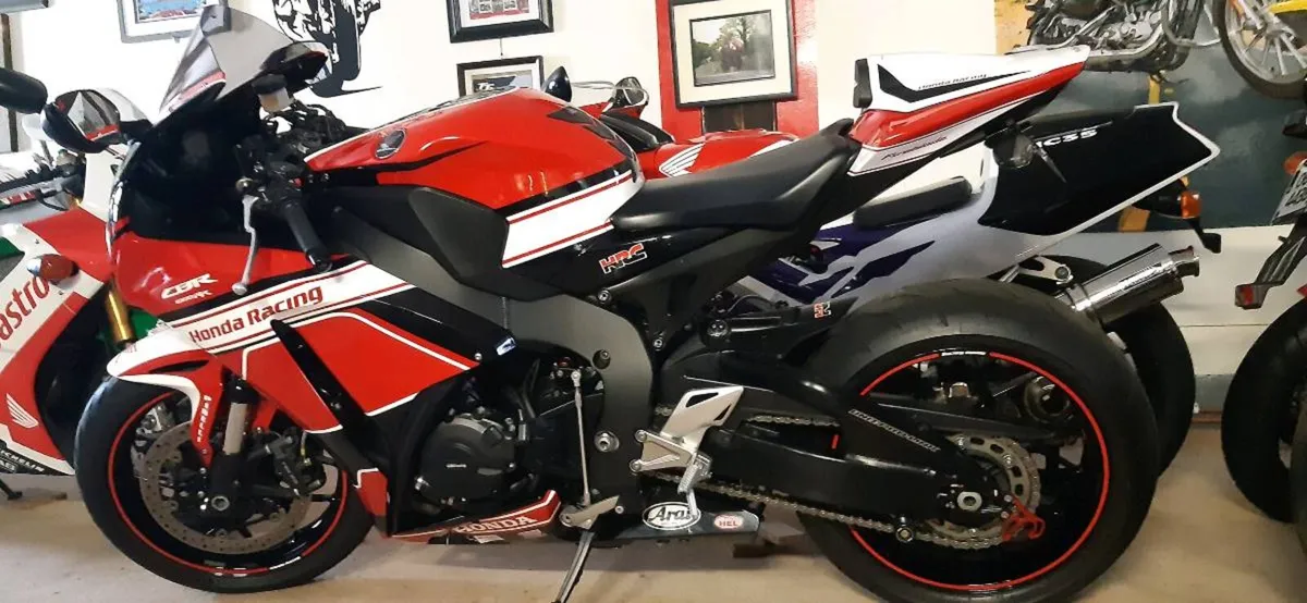 Honda CBR1000RR Fireblade - Image 4