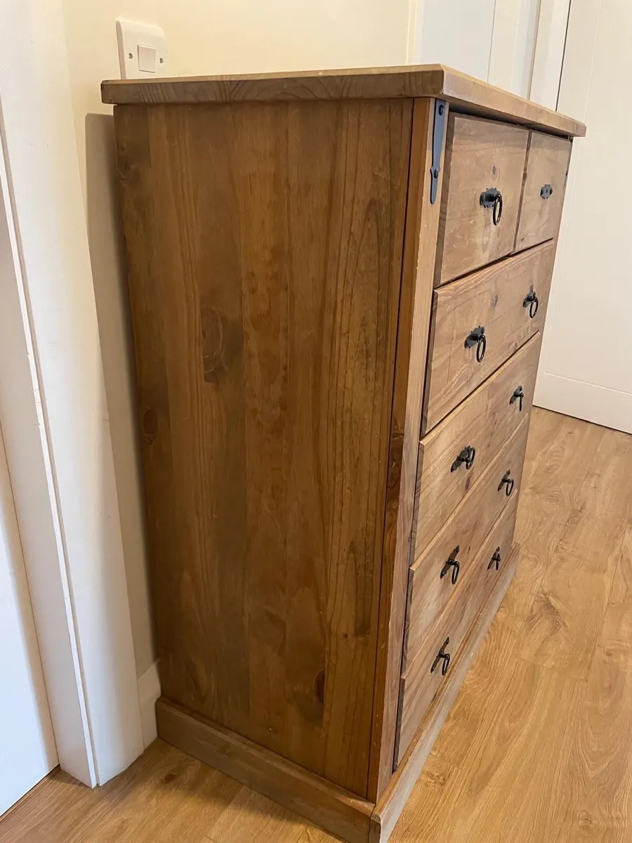 Solid wood chest of drawers - Image 2