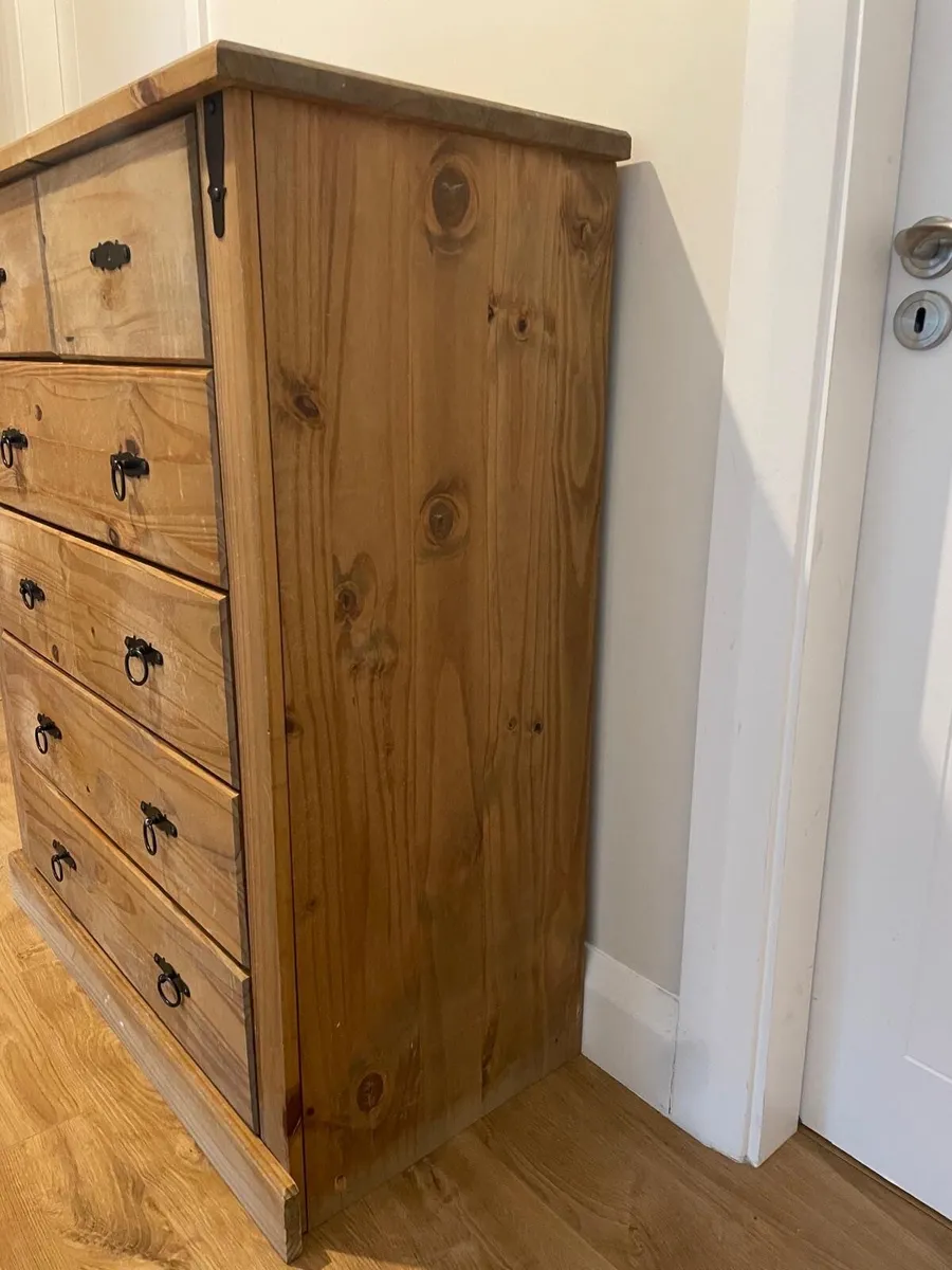 Solid wood chest of drawers - Image 4