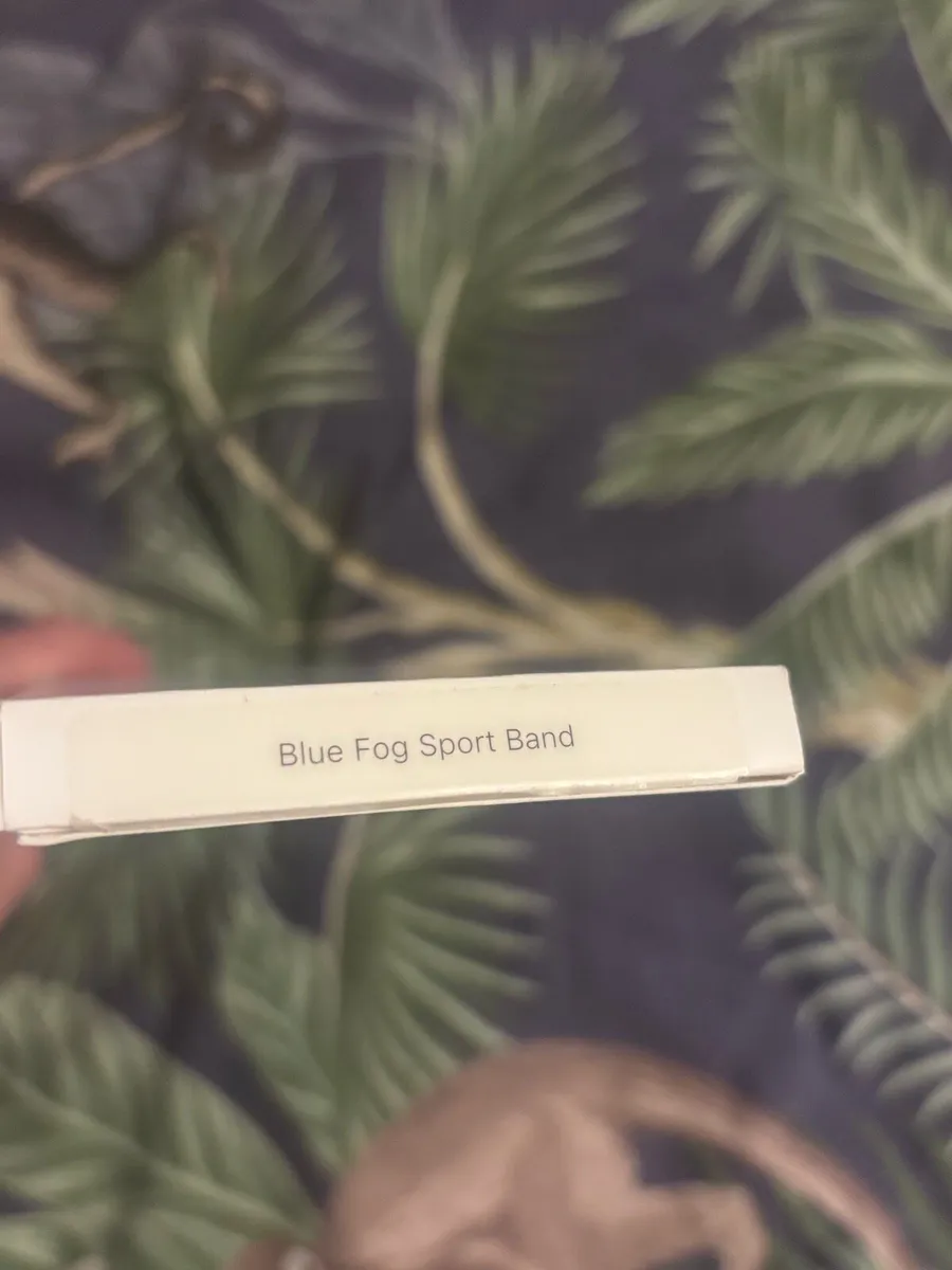 Apple Watch strap - genuine - Image 3