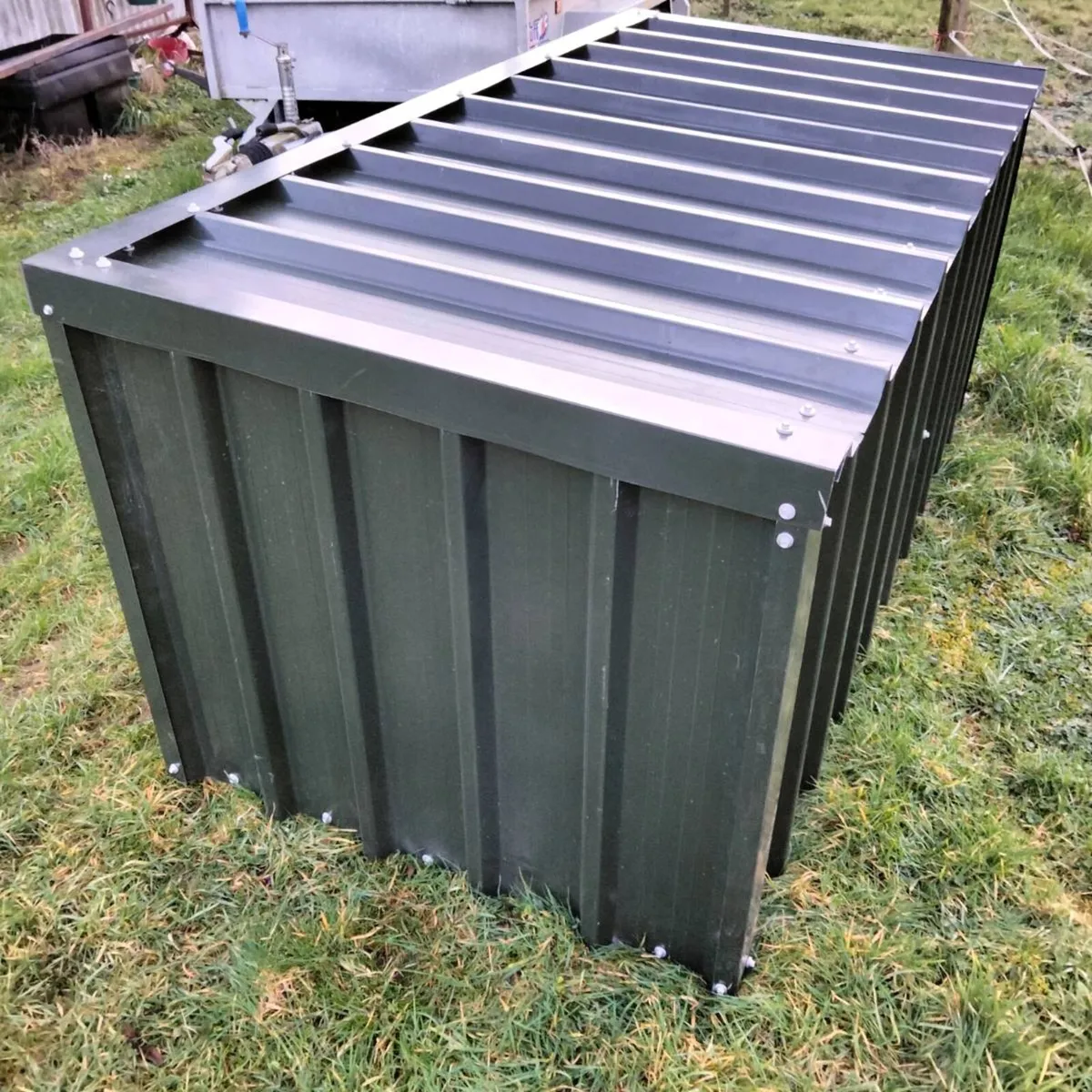 Storage, Firewood, Turf, Garden Equipment. - Image 3