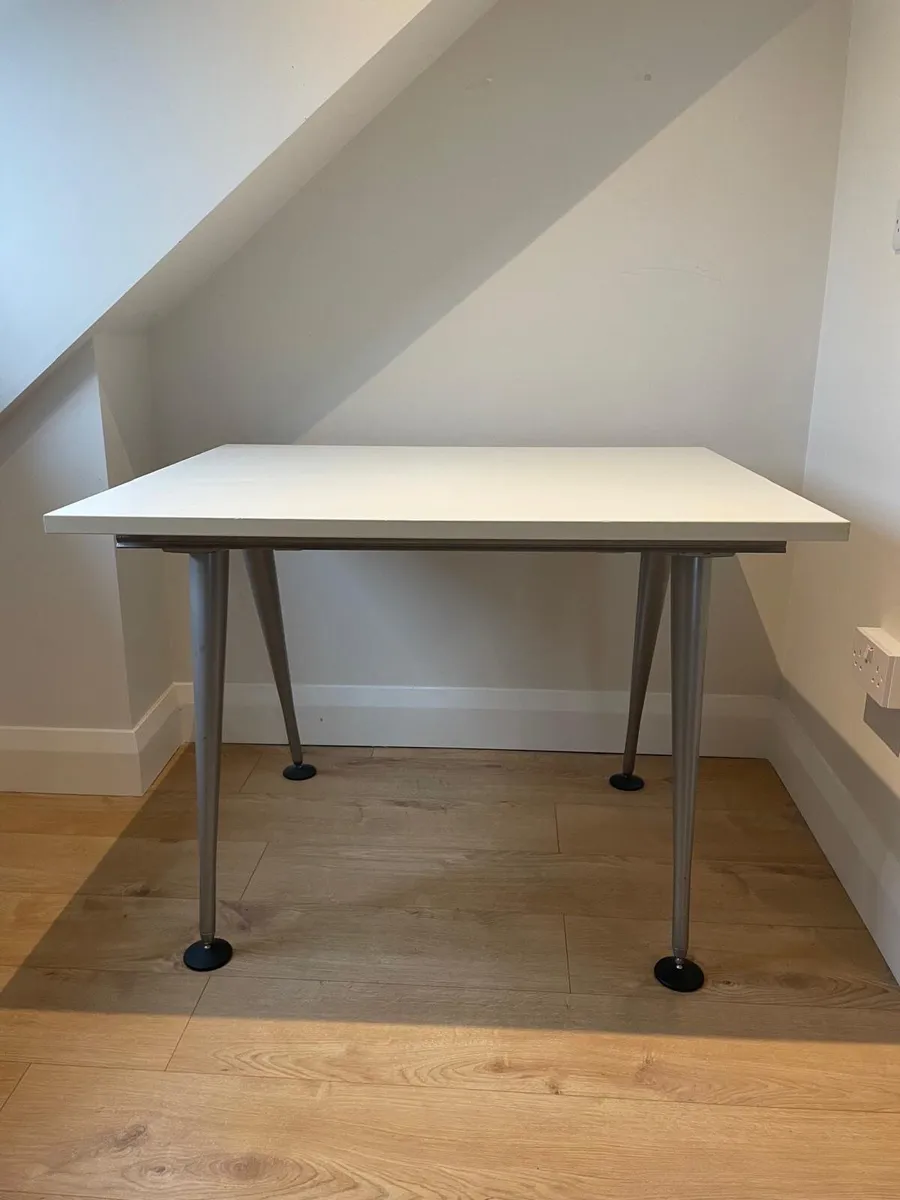 Large High-Quality Work Desk – 100cm x 80cm - Image 2