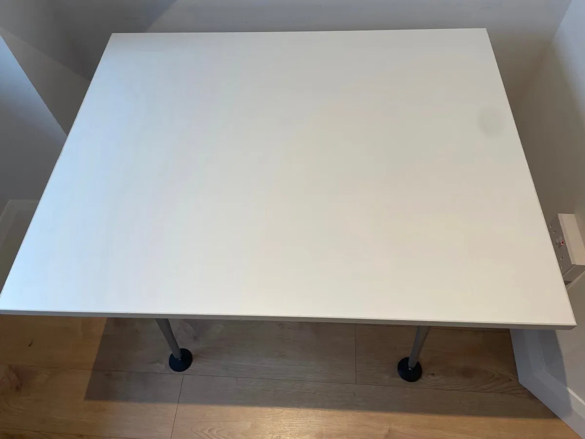 Large High-Quality Work Desk – 100cm x 80cm - Image 3