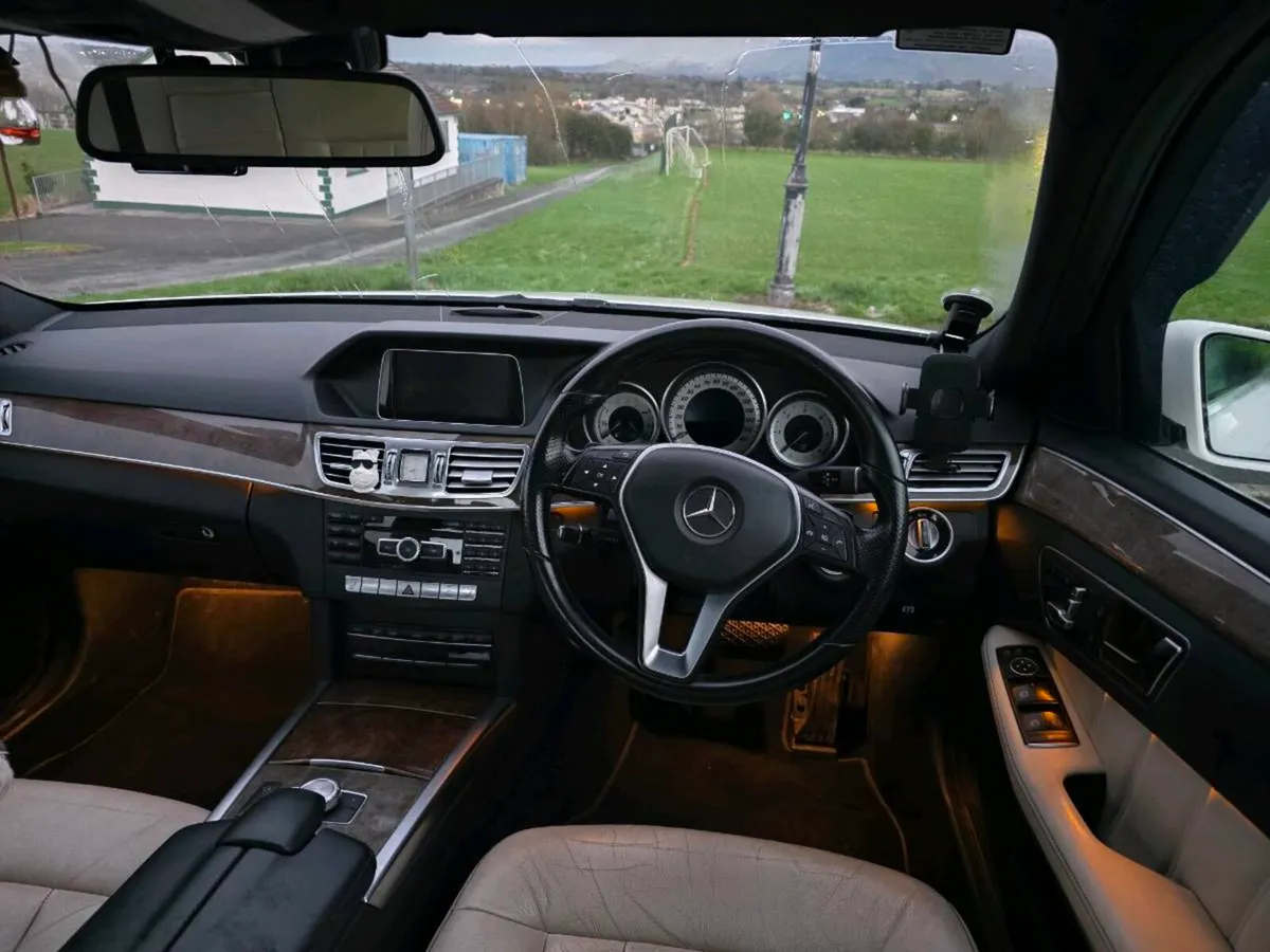 MERCEDES      ( SWAP FOR A VAN ) - Image 4