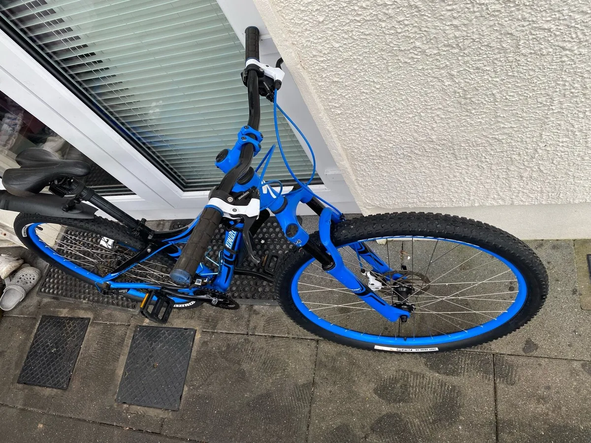 Specialized hardrock 29 er wheels disc breaks - Image 3