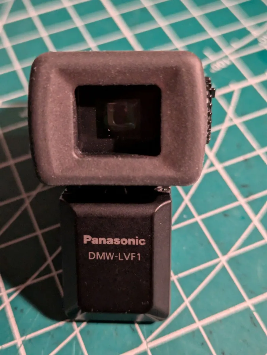 Panasonic LVF1 electronic viewfinder for LX5, GF2 - Image 2