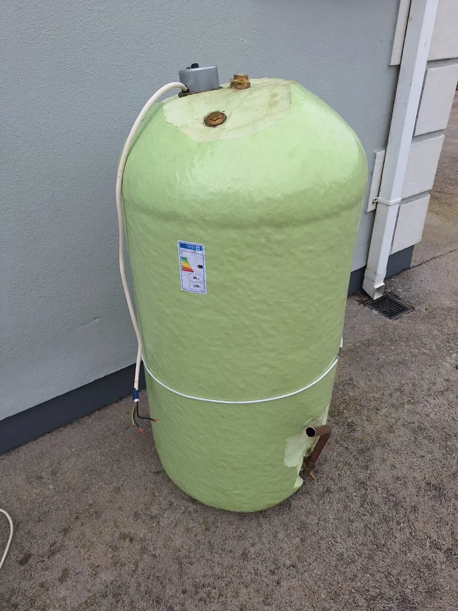 Hot water cylinder - Image 2