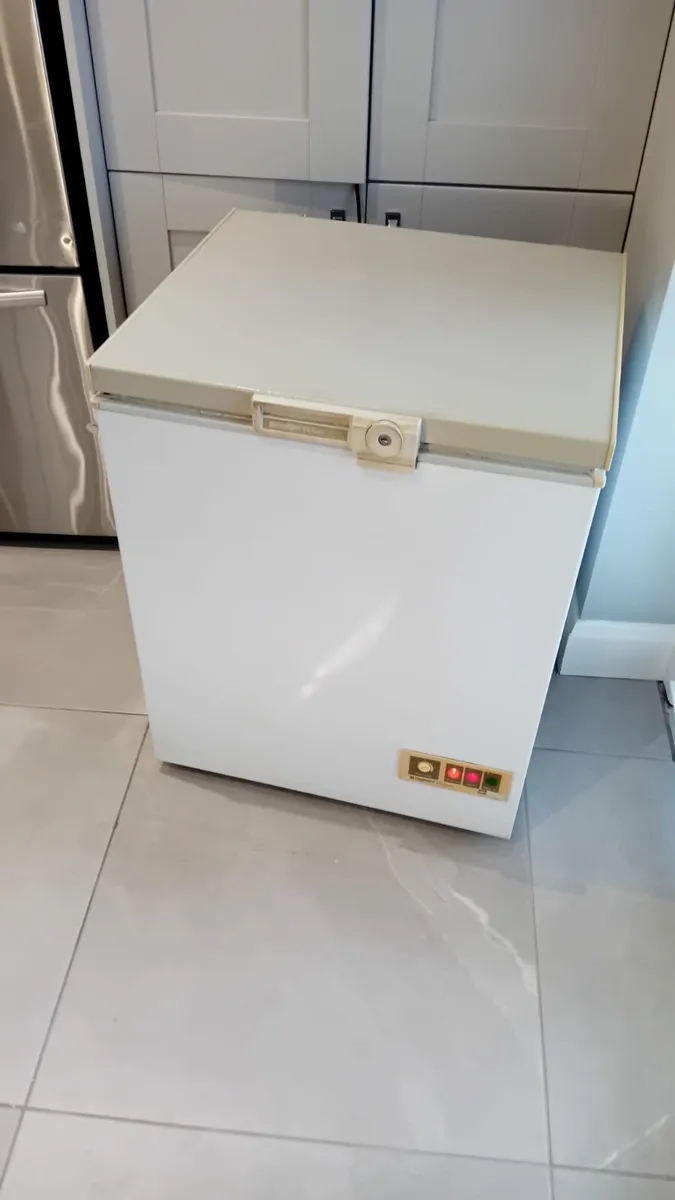 Chest freezer - Image 1