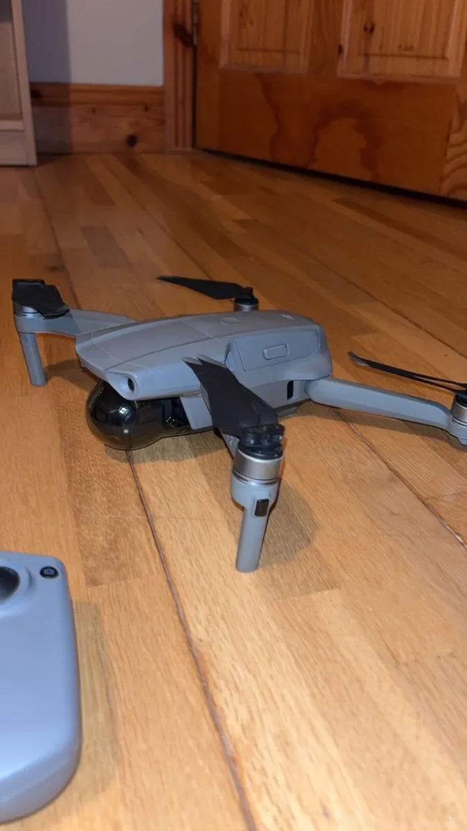 DJI  Mavic air 2 Fly More Combo - Image 1