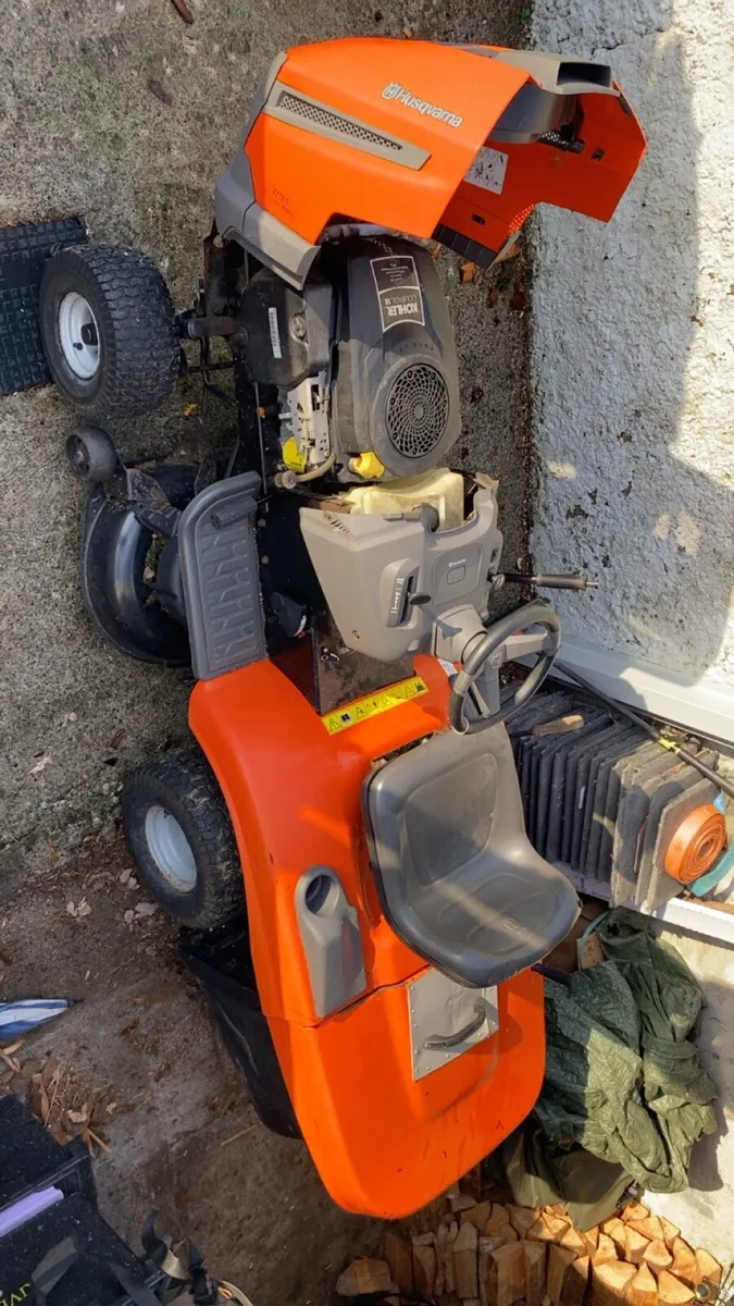 Ride on lawnmower Husqvarna CT151 - Image 2