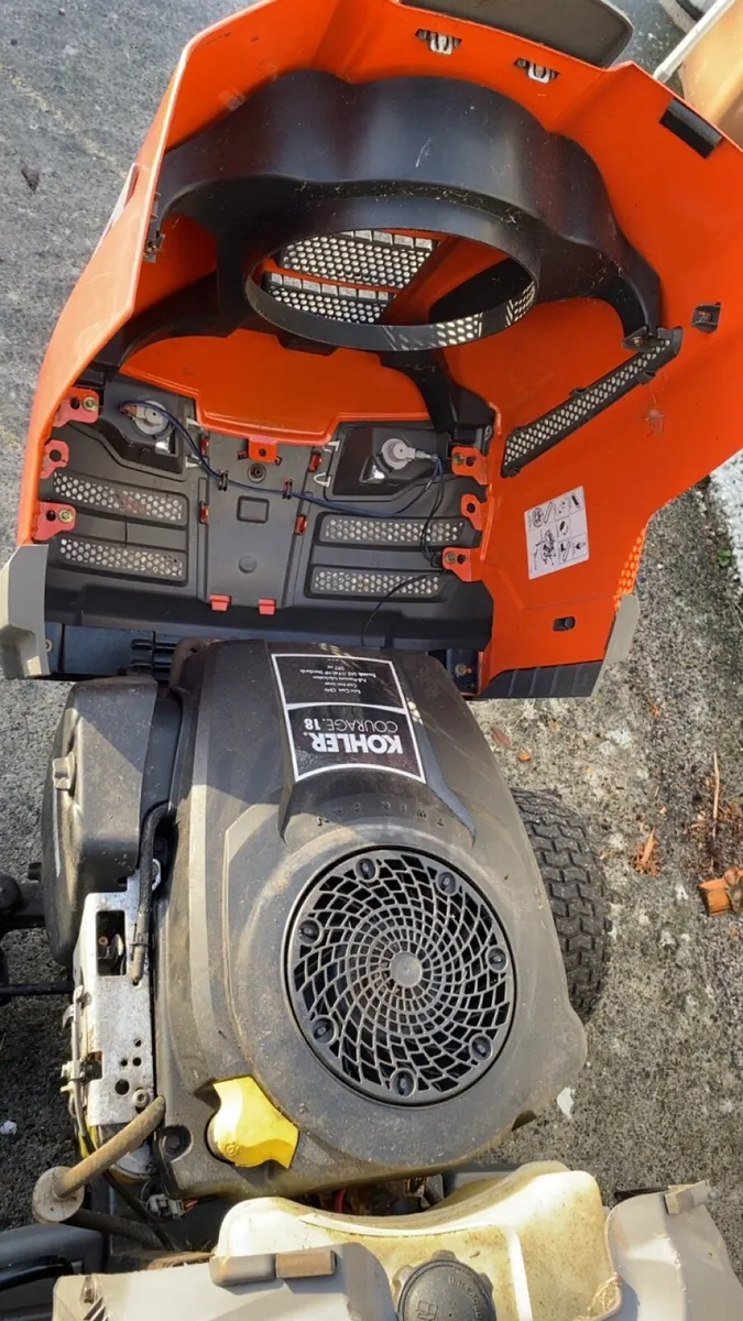 Ride on lawnmower Husqvarna CT151 - Image 4