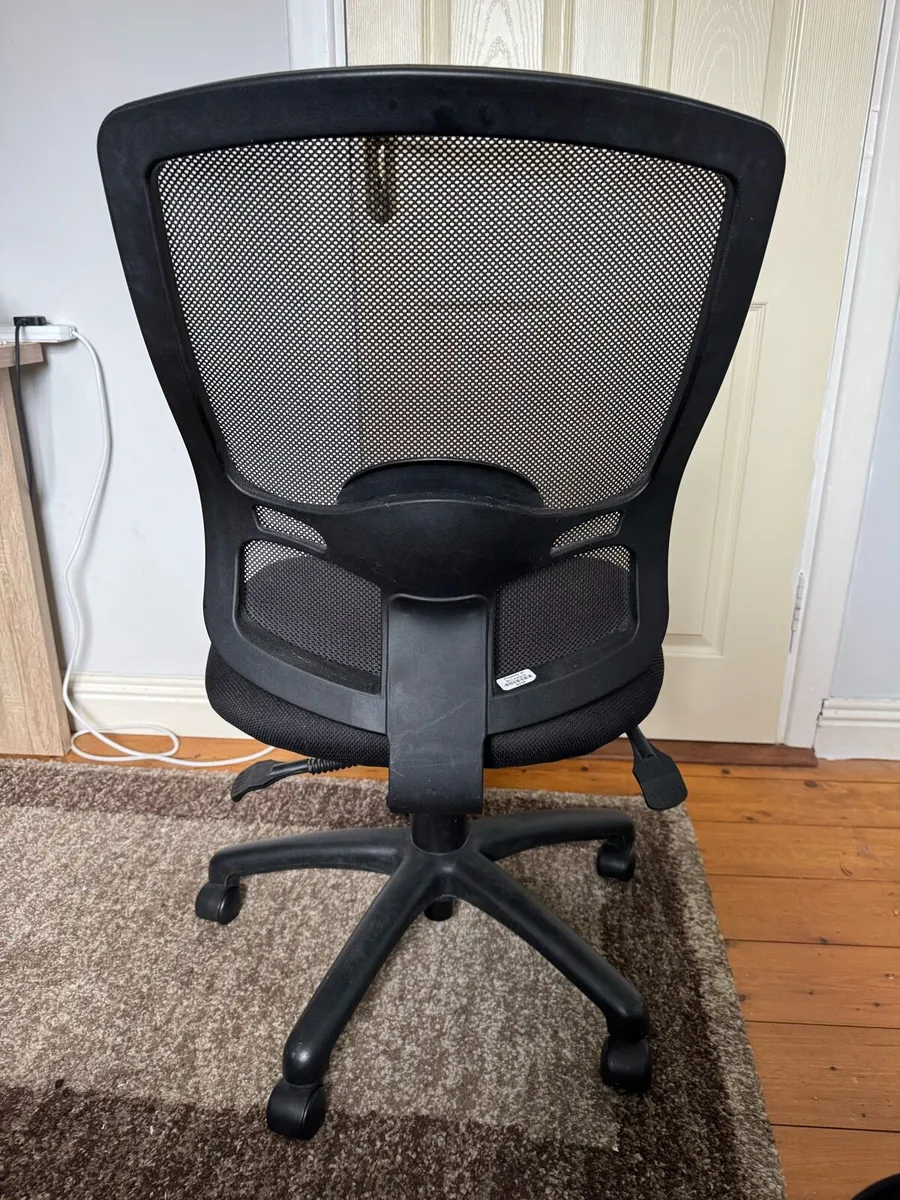 Office chair - Image 4