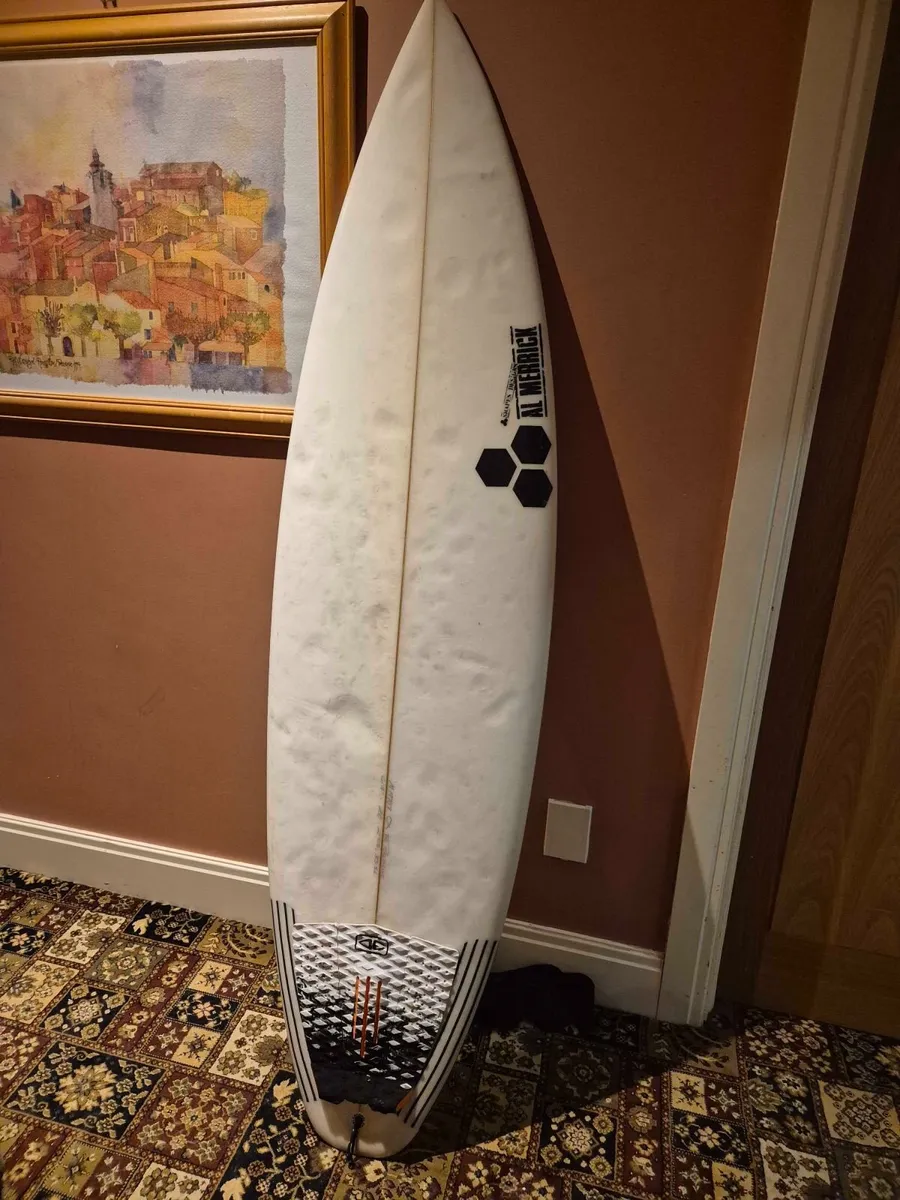 Surfboard - Image 1