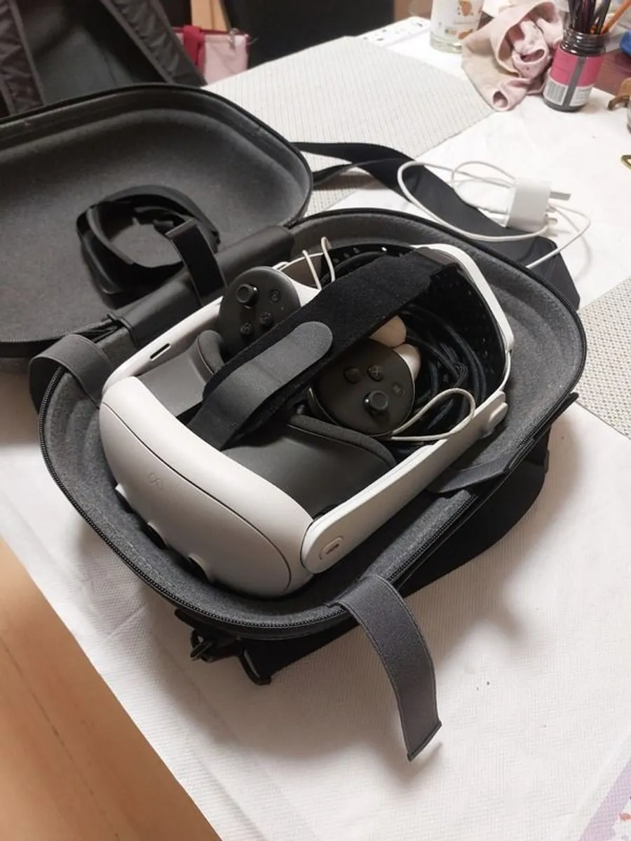 Meta Quest 3 128GB Bundle, Pristine + BOBOVR C3 & PC Link - Image 2