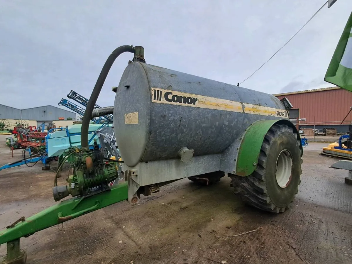 Conor 2000R Galvanised Tank - Image 1