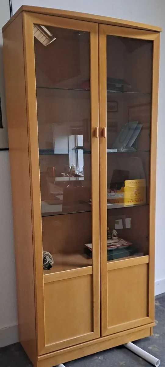 Sideboard and matching display cabinet - Image 2