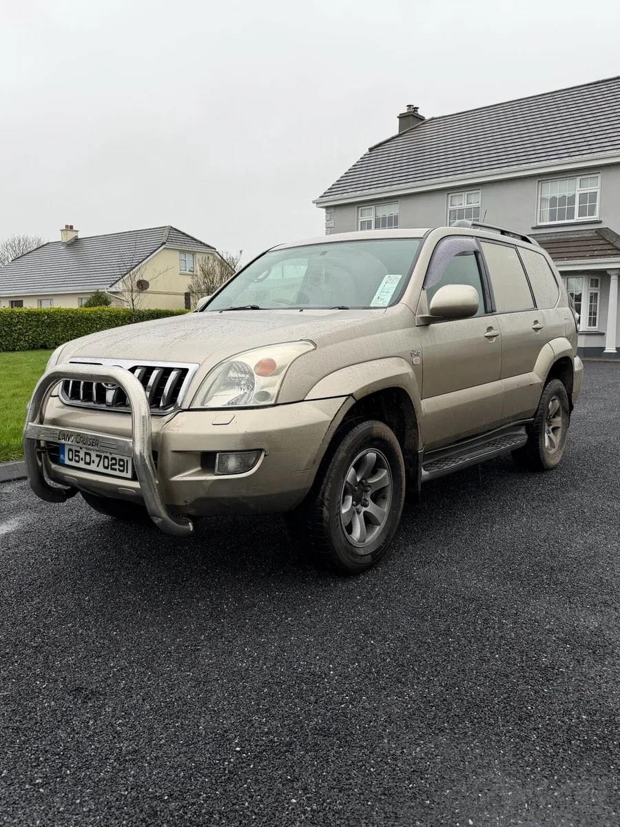 Toyota Land Cruiser - Image 2